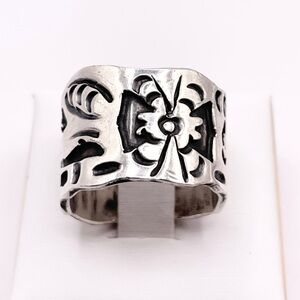 Size 8 925 Sterling Silver Wideband Ring